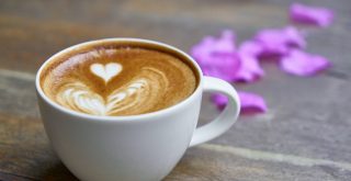 Latte Makeup